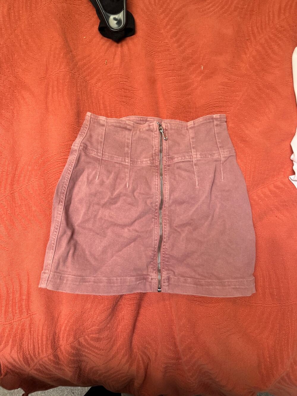 Free People zipper front pink mini skirt size 27